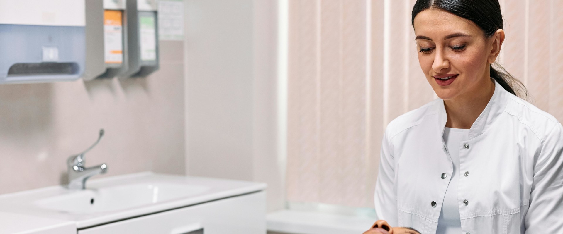 Why Medical Professional Networking Is Key To Growing Medical Spa Facial Treatments In Jacksonville