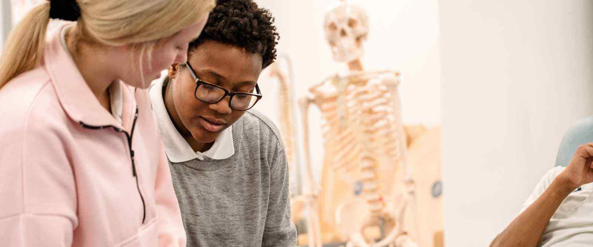 Why Hire A Massage Therapist In Springfield Who Has Medical Professional Networking Connections?